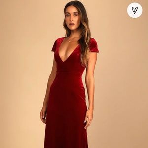 Size Medium Maroon Velvet Lulus Dress
